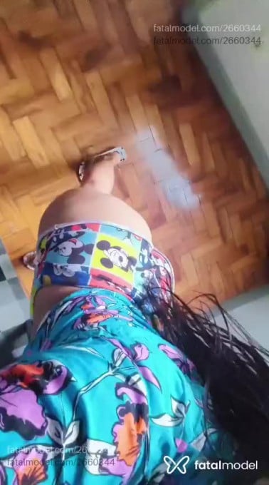 Acompanhante mulher morena (o) de olhos castanhos em Juiz de Fora - Myrela