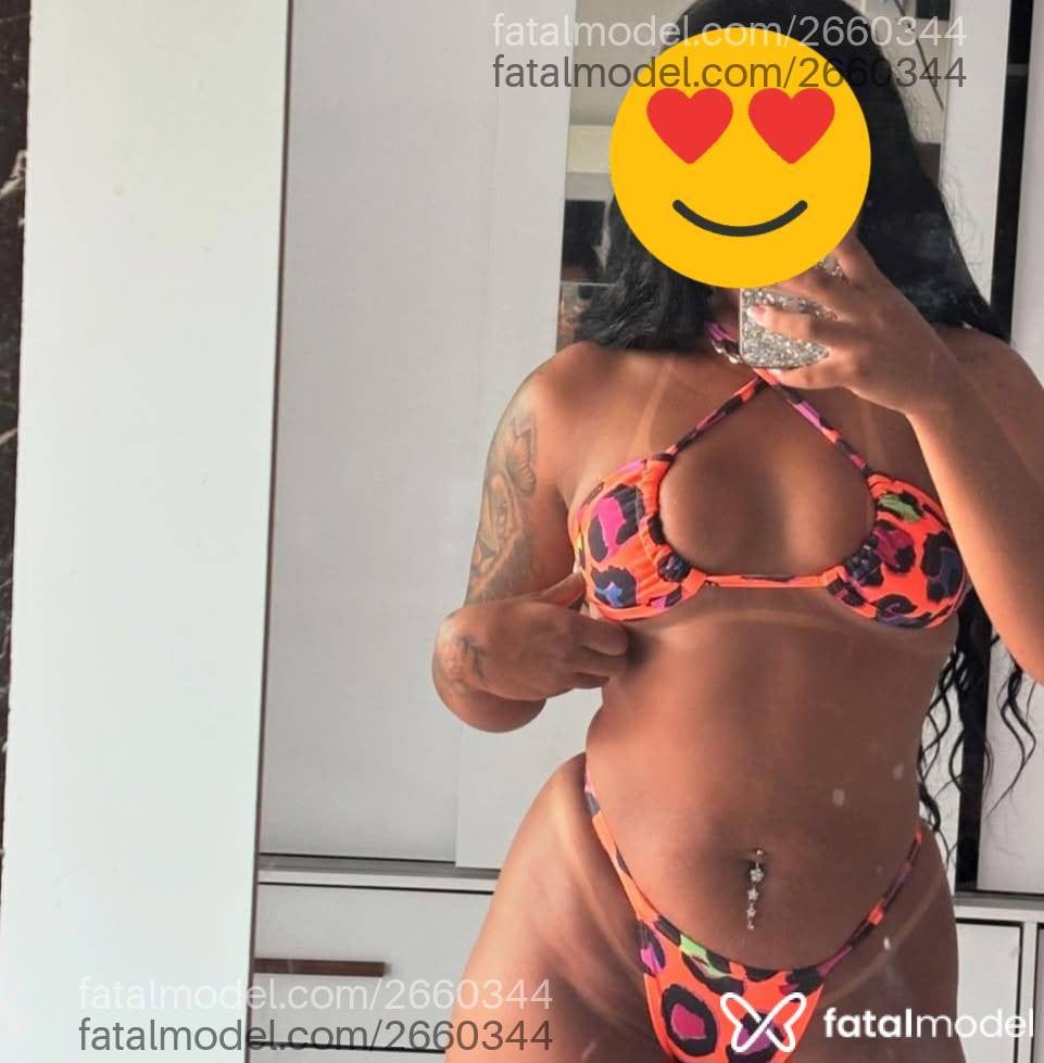Acompanhante mulher morena (o) de olhos castanhos - Myrela