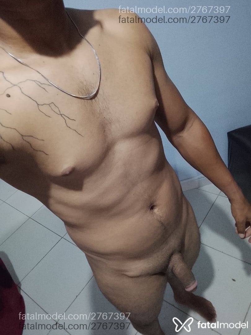 Acompanhante homem com cabelo castanho de olhos castanhos - Cleiton Acompanhante homem com cabelo castanho de olhos castanhos - Cleiton