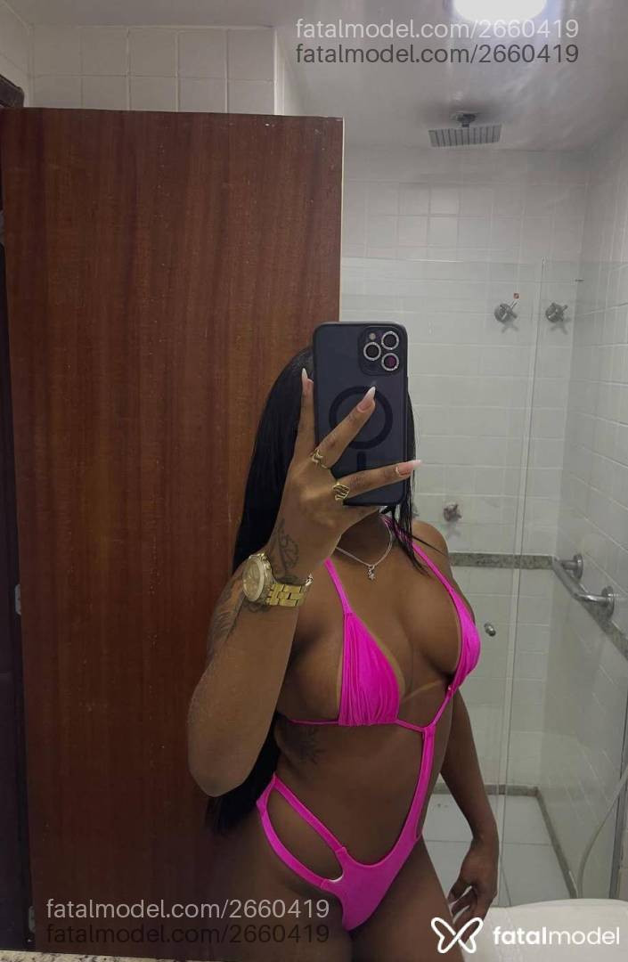 Acompanhante mulher morena (o) de olhos pretos em Juiz de Fora Acompanhante mulher morena (o) de olhos pretos em Juiz de Fora - Monique