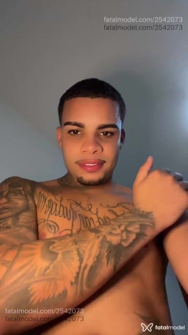 Acompanhante homem morena (o) de olhos pretos em Belo Horizonte - Júnior Duat