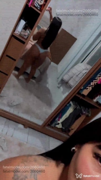 Acompanhante mulher com cabelo castanho de olhos castanhos em Santos Acompanhante mulher com cabelo castanho de olhos castanhos em Santos - Thaina Ferraz