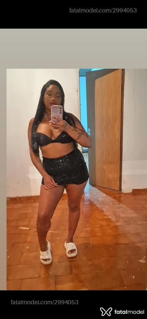 Acompanhante mulher morena (o) de olhos pretos em Mineiros - Natascha Lemos