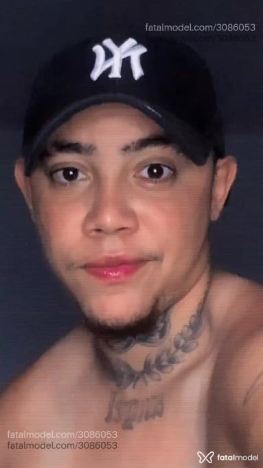 Acompanhante homem trans com cabelo castanho de olhos castanhos em Saquarema - Kaique Guerra
