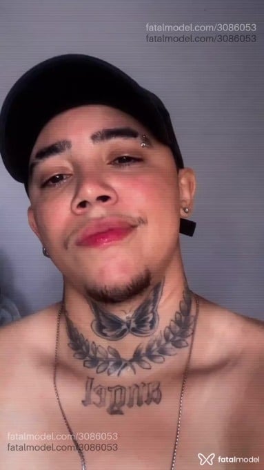 Acompanhante homem trans com cabelo castanho de olhos castanhos em Saquarema - Kaique Guerra