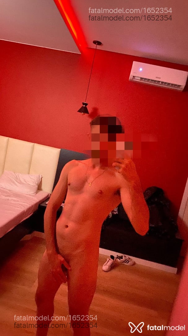 Acompanhante homem com cabelo castanho de olhos castanhos em Florianópolis - Piter Capelec
