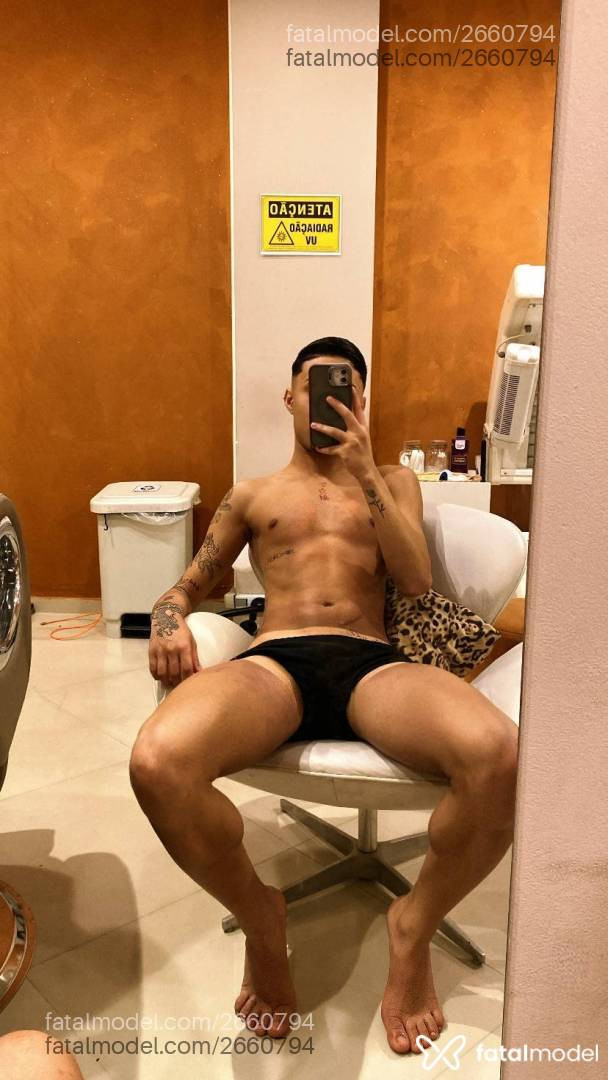 Acompanhante homem morena (o) de olhos pretos em São Paulo Acompanhante homem morena (o) de olhos pretos em São Paulo - Miguel Tercini