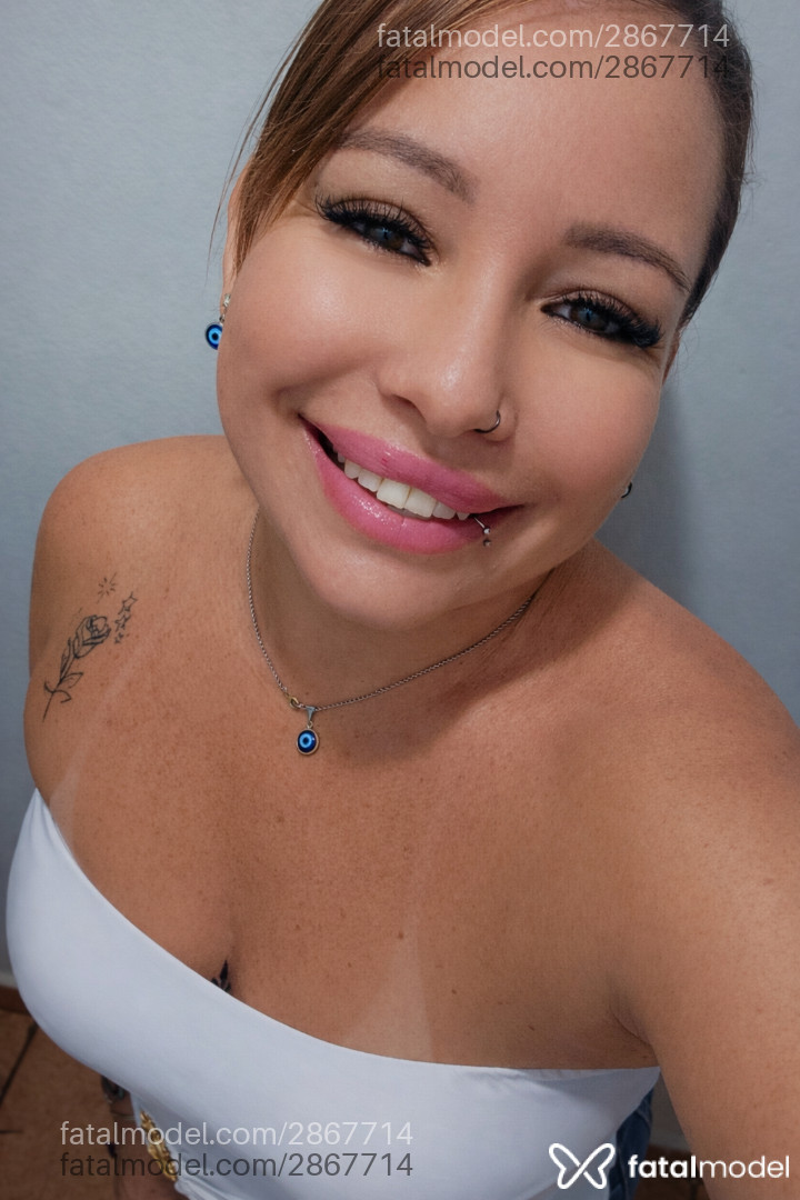 Acompanhante mulher loira (o) de olhos castanhos em Niquelândia - Dany