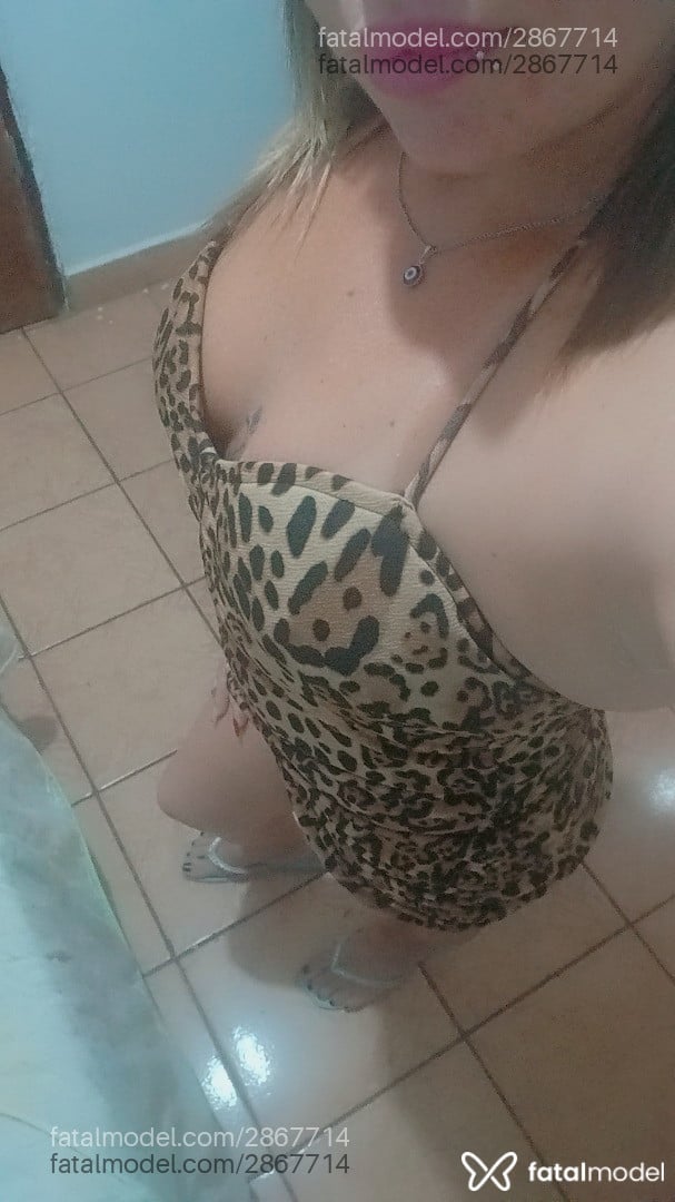 Acompanhante mulher loira (o) de olhos castanhos em Niquelândia - Dany