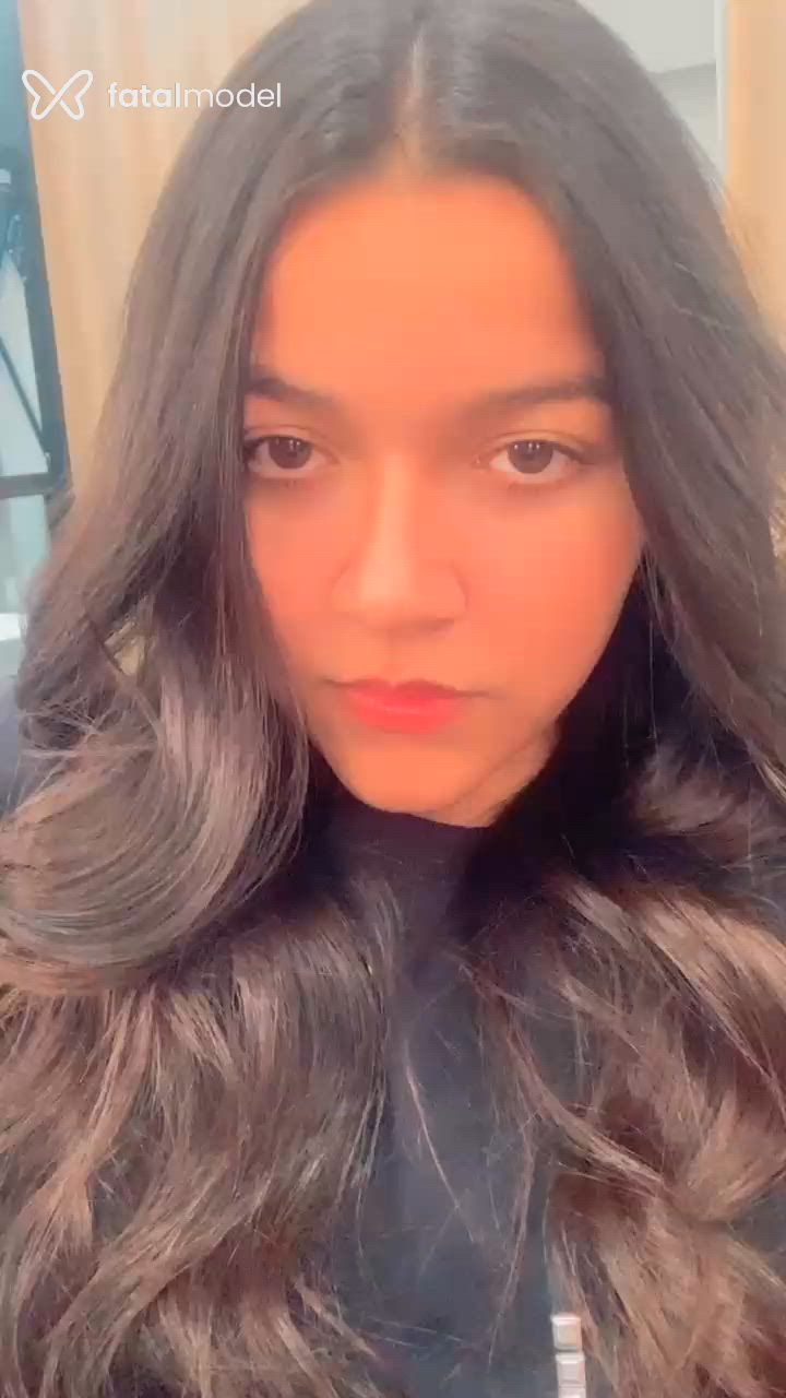 Acompanhante mulher morena (o) de olhos castanhos em São Paulo Acompanhante mulher morena (o) de olhos castanhos em São Paulo - Luiza Luder