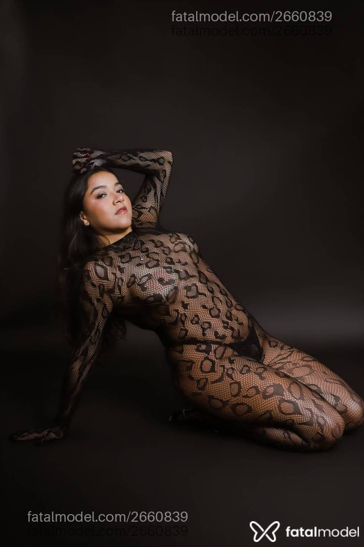 Acompanhante mulher morena (o) de olhos castanhos - Luiza Luder
