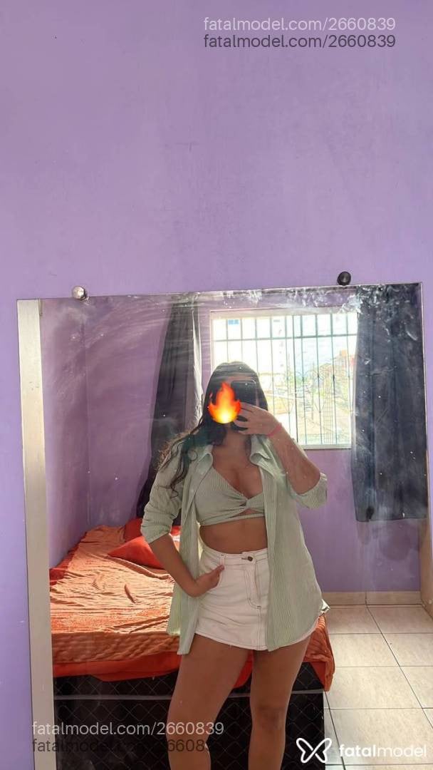 Acompanhante mulher morena (o) de olhos castanhos - Luiza Luder