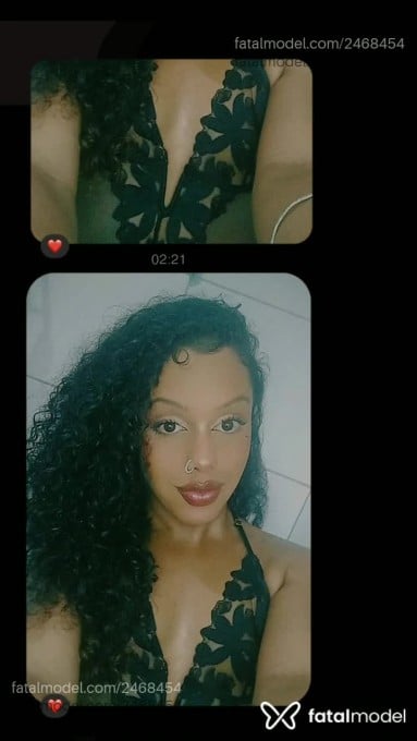 Acompanhante mulher trans com cabelo castanho de olhos mel em Recife - Laura Fortunato