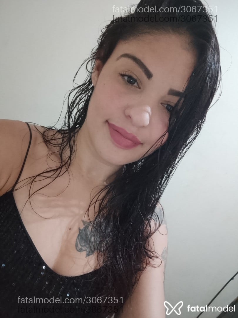 Acompanhante mulher com cabelo castanho de olhos castanhos em Feliz Acompanhante mulher com cabelo castanho de olhos castanhos em Feliz - Sofia Santos