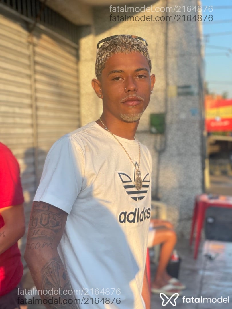 Acompanhante homem morena (o) de olhos castanhos em Nova Iguaçu - Bn Holland