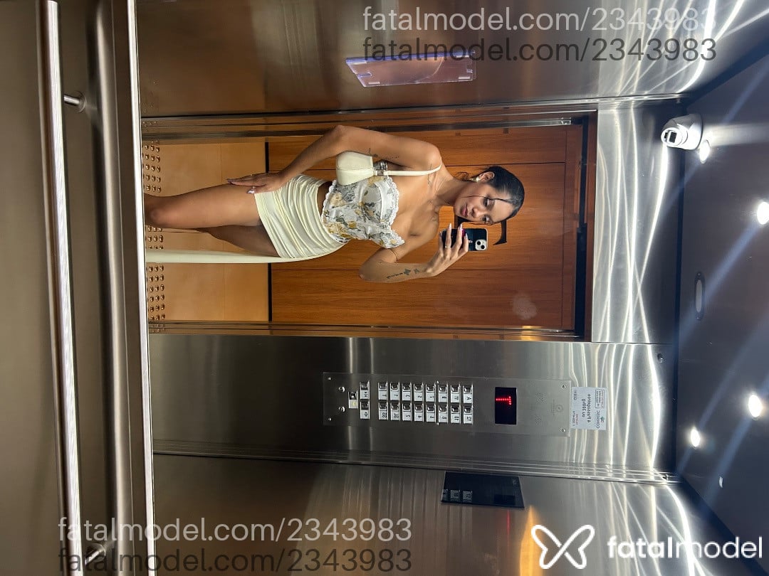 Acompanhante mulher morena (o) de olhos castanhos em Foz do Iguaçu - Selena Castillo