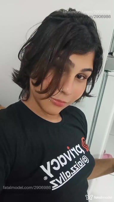 Acompanhante mulher trans com cabelo castanho de olhos castanhos em João Pessoa - Laís Hellyen
