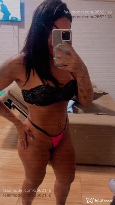 Acompanhante mulher morena (o) de olhos castanhos em Petrópolis - Geovana Santos