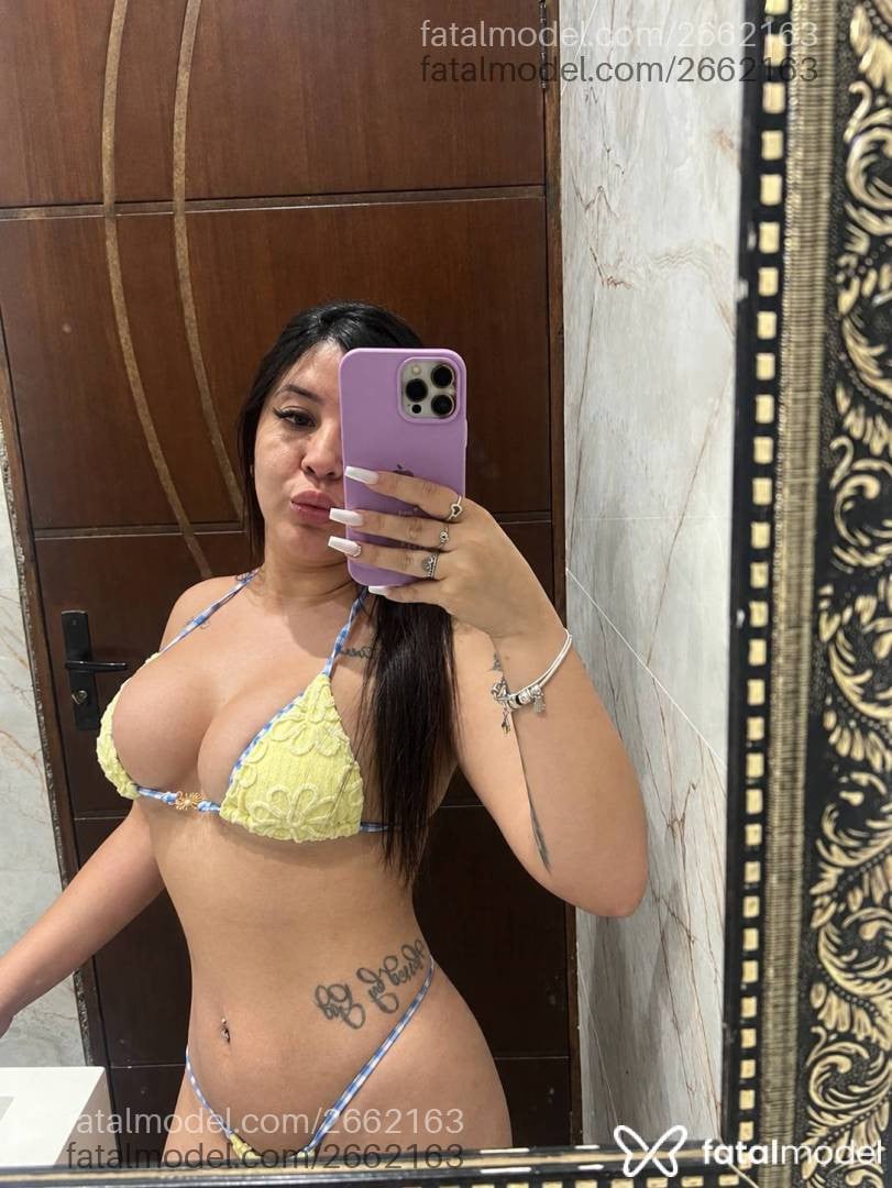 Acompanhante mulher ruiva (o) de olhos castanhos - Bruna