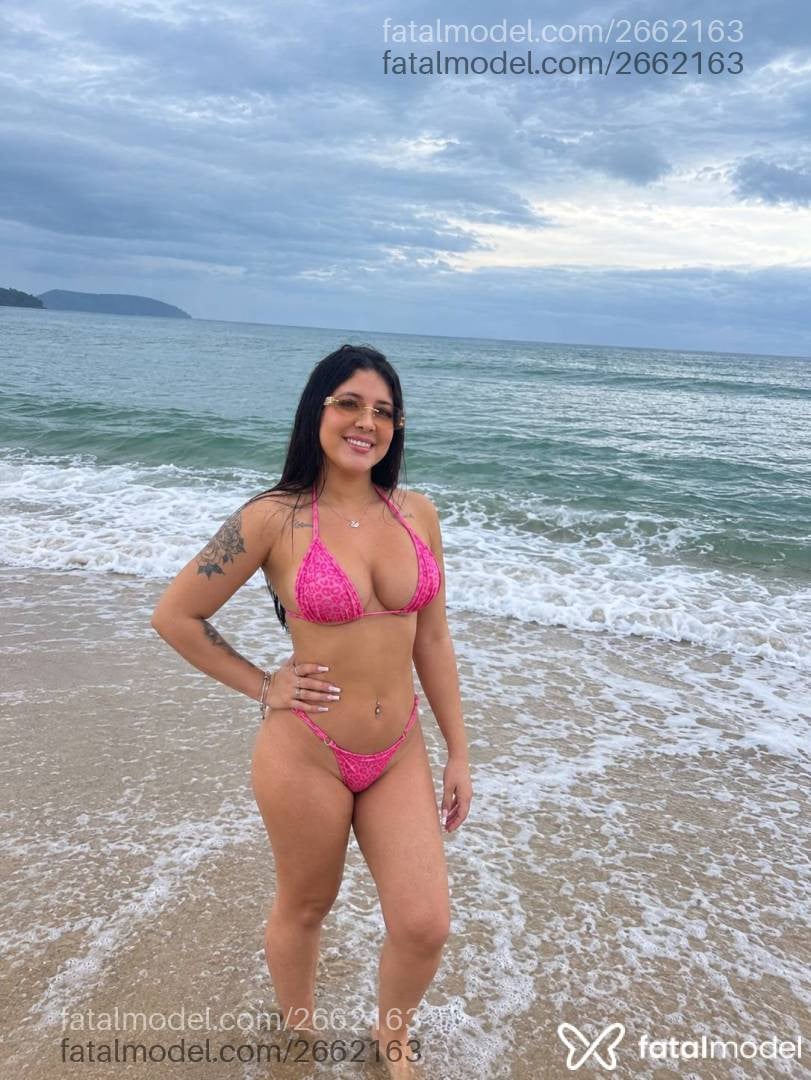 Acompanhante mulher ruiva (o) de olhos castanhos - Bruna