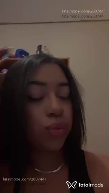 Acompanhante mulher morena (o) de olhos pretos em São Paulo Acompanhante mulher morena (o) de olhos pretos em São Paulo - Yasmin Dantas