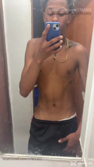 Acompanhante homem morena (o) de olhos pretos em Belo Horizonte - Gustavo