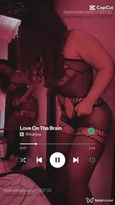 Acompanhante mulher com cabelo castanho de olhos mel em João Pessoa Acompanhante mulher com cabelo castanho de olhos mel em João Pessoa - Danny