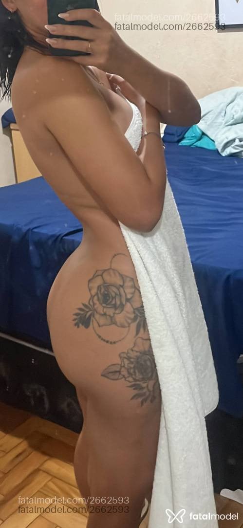 Acompanhante mulher morena (o) de olhos castanhos em Três Rios - Helena