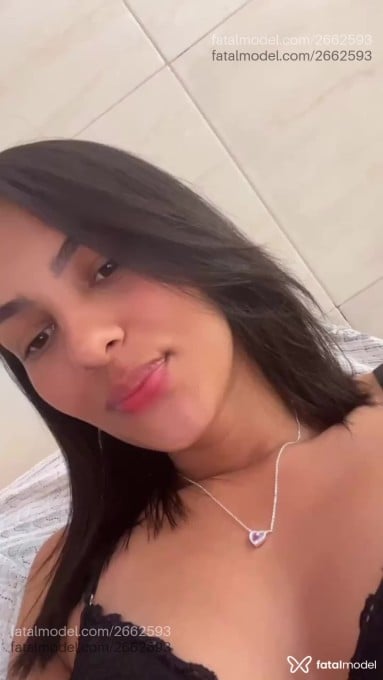 Acompanhante mulher morena (o) de olhos castanhos em Três Rios - Helena