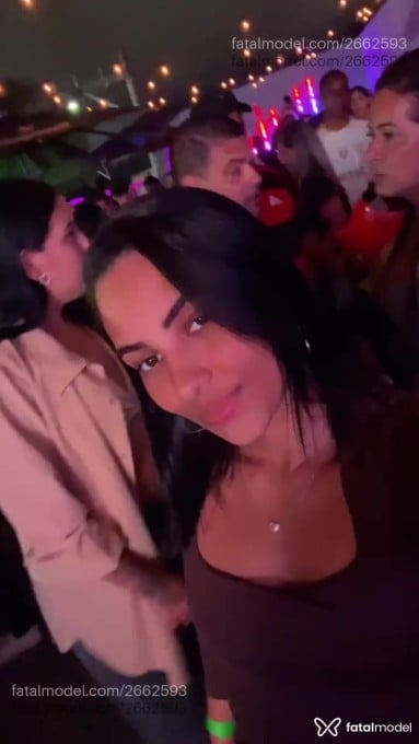 Acompanhante mulher morena (o) de olhos castanhos em Três Rios - Helena