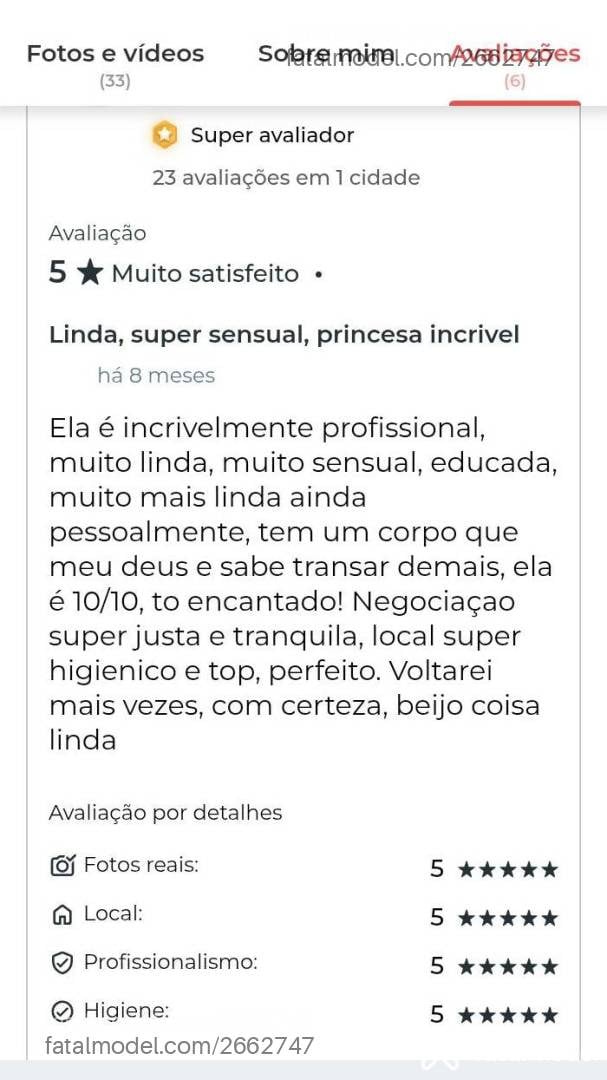 Acompanhante mulher morena (o) de olhos pretos - Julia