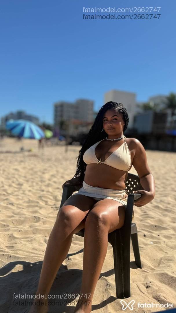 Acompanhante mulher morena (o) de olhos pretos em Macaé Acompanhante mulher morena (o) de olhos pretos em Macaé - Julia