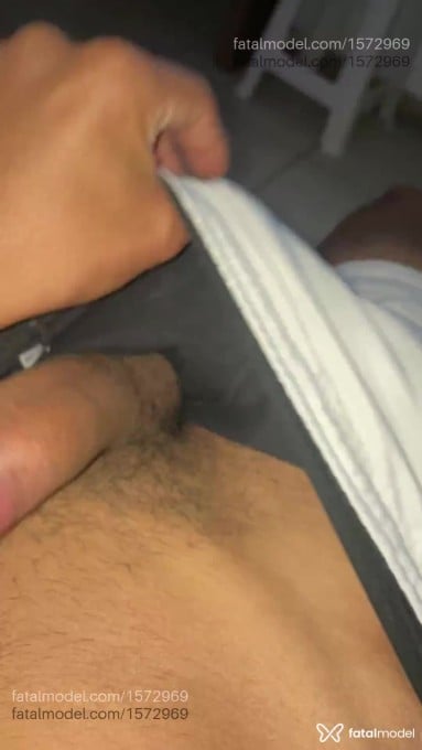 Acompanhante homem morena (o) de olhos castanhos em Presidente Prudente Acompanhante homem morena (o) de olhos castanhos em Presidente Prudente - Maloka Dom