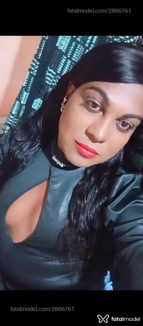 Acompanhante mulher trans morena (o) de olhos pretos em Alhandra Acompanhante mulher trans morena (o) de olhos pretos em Alhandra - Bonecatrans