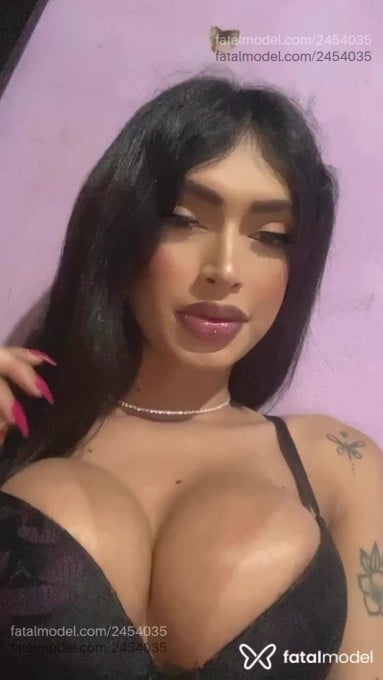 Acompanhante mulher trans morena (o) de olhos pretos em Anápolis - Emilly Gulosi