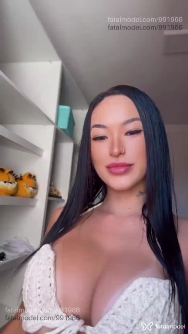 Acompanhante mulher morena (o) de olhos castanhos em Itajaí - Rebeca Natsumi