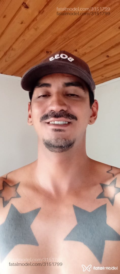 Acompanhante homem morena (o) de olhos castanhos - Lucas