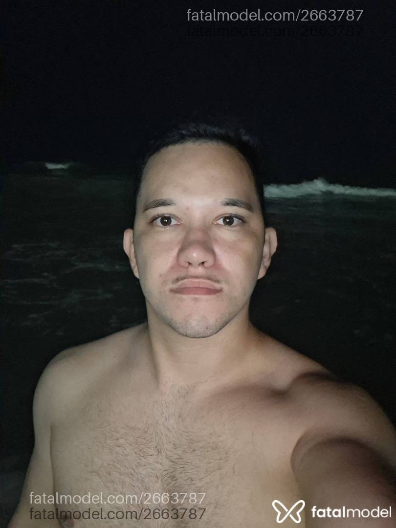 Acompanhante homem morena (o) de olhos castanhos em Rio de Janeiro - Natanael