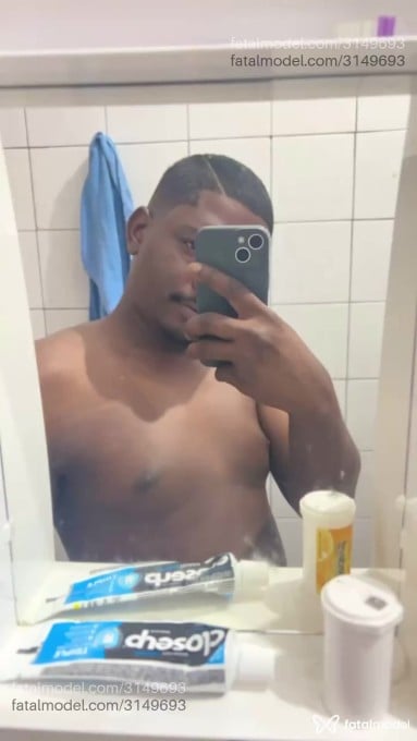 Acompanhante homem morena (o) de olhos pretos em Ipatinga - Lucas Hp