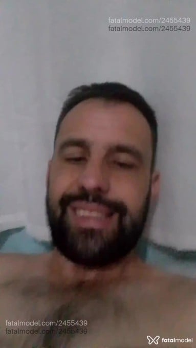 Acompanhante homem morena (o) de olhos castanhos em Canoinhas Acompanhante homem morena (o) de olhos castanhos em Canoinhas - Bryan