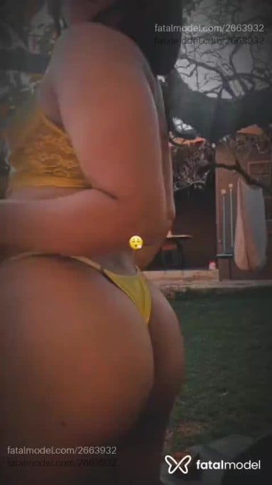 Acompanhante mulher morena (o) de olhos pretos em Chapecó Acompanhante mulher morena (o) de olhos pretos em Chapecó - Sarah Ramires