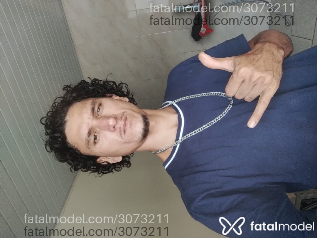Acompanhante homem com cabelo castanho de olhos castanhos em Navegantes Acompanhante homem com cabelo castanho de olhos castanhos em Navegantes - Chamozinho