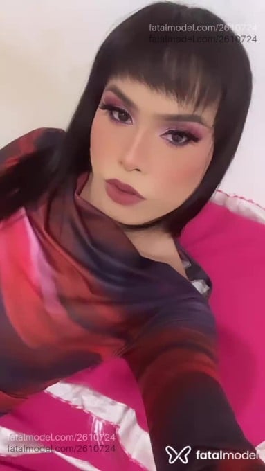 Acompanhante mulher trans com cabelo castanho de olhos castanhos em Campinas - Bianca Waldorf
