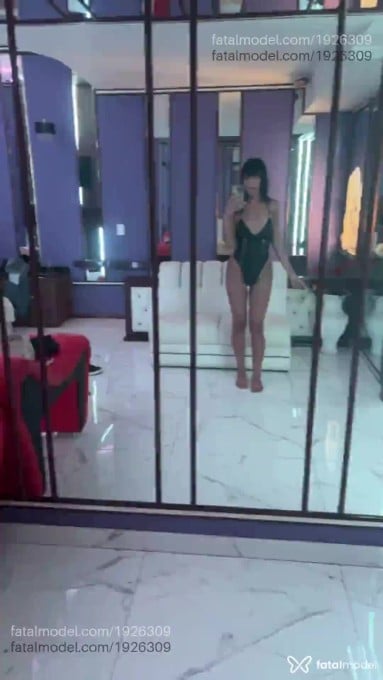 Acompanhante mulher trans morena (o) de olhos castanhos em Curitiba Acompanhante mulher trans morena (o) de olhos castanhos em Curitiba - Micaela