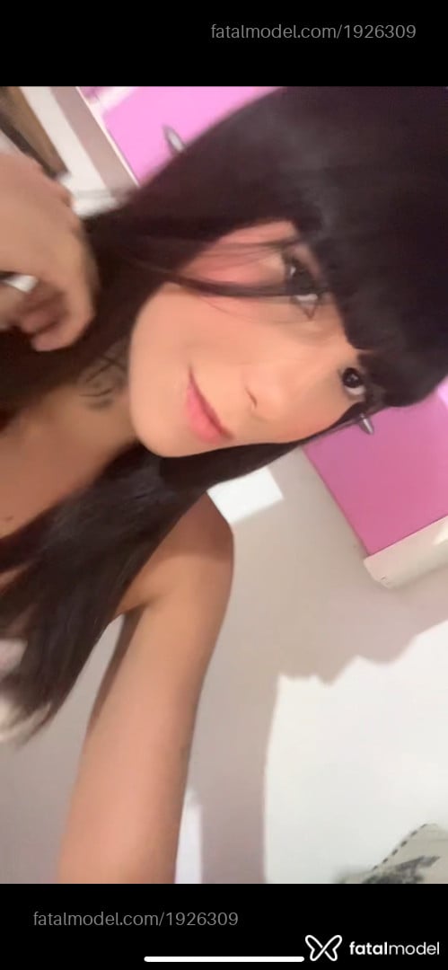 Acompanhante mulher trans morena (o) de olhos castanhos em Curitiba Acompanhante mulher trans morena (o) de olhos castanhos em Curitiba - Micaela