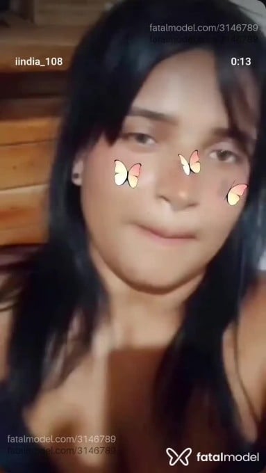 Acompanhante mulher com cabelo castanho de olhos castanhos em Jaboatão dos Guararapes - Júlia