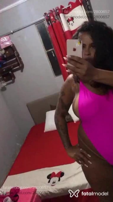 Acompanhante mulher com cabelo castanho de olhos castanhos em Angra dos Reis - Kasije mel