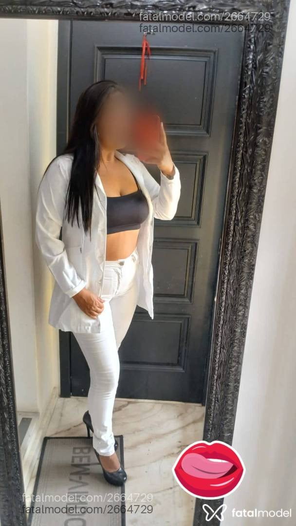 Acompanhante mulher morena (o) de olhos pretos em Curitiba - Luci Leal