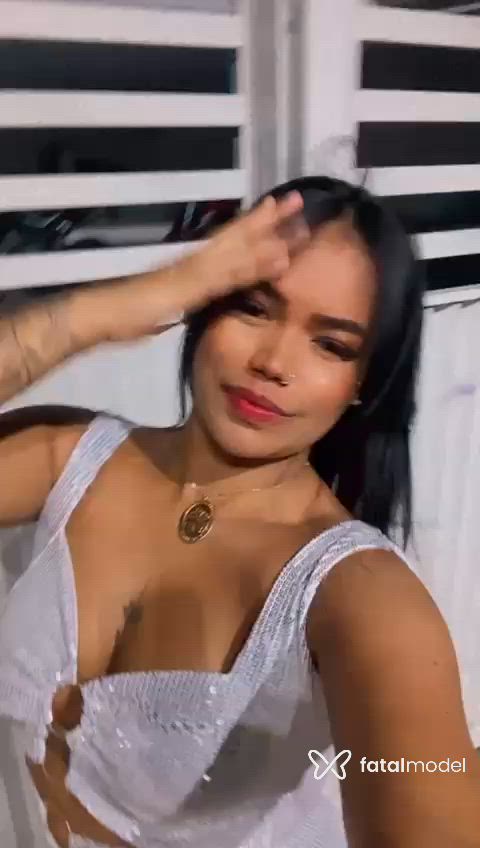 Acompanhante mulher morena (o) de olhos mel - Tainá Pitanga