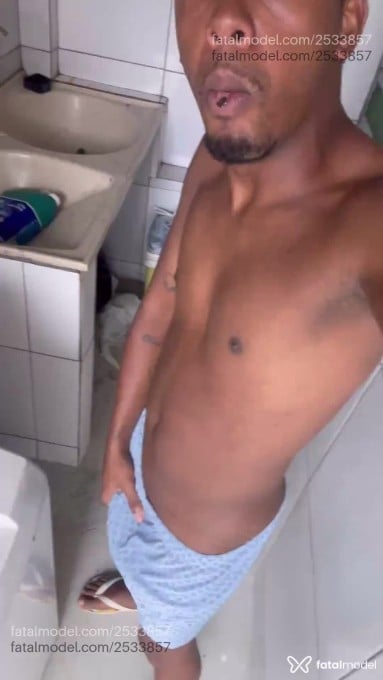 Acompanhante homem morena (o) de olhos pretos em Belo Horizonte - Vitor